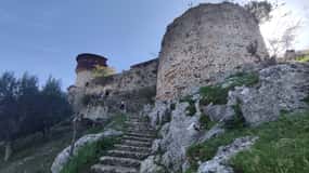 From Tirana: Petrela Castle, Persqop Hike, and Zipline Tour