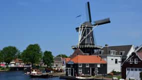 Haarlem: Windmill 'De Adriaan' Guided Tour