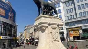 Bukarest: Vandretur med guide på italiensk for små grupper