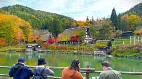 Takayama: Hida Folk Village Guided Tour with Bus Transfer