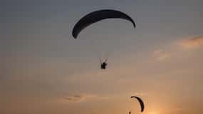 Assis: Aventura de parapente para dois