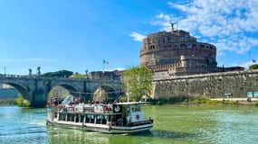 Tour delle piazze e delle fontane di Roma e tour in barca Hop-on Hop-off