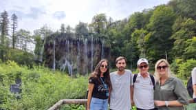Från Zagreb: Guidad dagsutflykt till Rastoke och Plitvicesjöarna