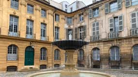 Aix-en-Provence: Guided Walking Tour with Calisson Tasting