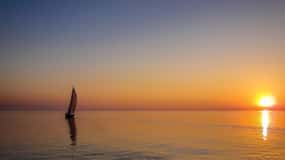 Sotogrande: Private Sailing Tour + Drink (For Groups)