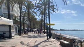 Marbella: Private premium eBike tour to Puerto Banus incl. cafe