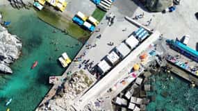 Escursione in barca di 1 ora alla scoperta delle grotte del Salento