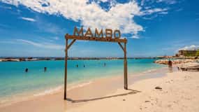 Willemstad: City Tour, Chobolobo & Mambo Beach Escape