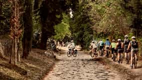 Rome: Appian Way & Roman Aqueducts Guided E-Bike Tour