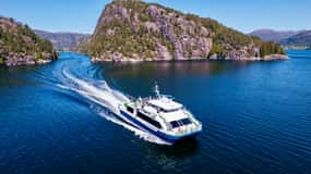 Bergen: Mostraumen Fjord Cruise with Local Guide