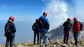 Escursione Etna a 3000 metri con funivia e guida vulcanologica