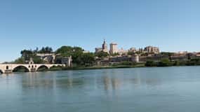 Avignon and Villeneuve Les Avignon: Electric bike tours