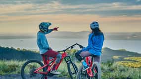 Pucon: Scopri i percorsi dei vulcani attivi con un tour in MTB in ebike