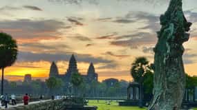Angkor Wat Sunrise & Tonle Sap Lake Floating Village Tour