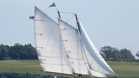 Newport: Schooner Sailing Tour