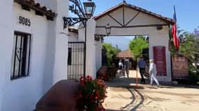 Santiago: Pueblito Los Dominicos e Vinícola Cousiño Macul