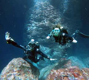 Malta, Scuba diving with instructor