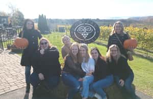 foto no. 3 dari aktivitas NON BUS Chateau Chantal Hawthorne Traverse City Wine Tour di Michigan, diunggah oleh pemasok