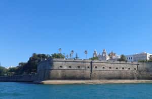 imagen n.º 4 de Cádiz: Excursión en Catamarán por la Bahía de Cádiz con Anfitrión actividad en Cádiz, subida por el proveedor