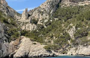 Image N°3 de Marseille : parc des Calanques en voilier avec déjeuner activité à Marseille, publiée par le prestataire