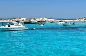 image n.3 of San Antonio: Es Vedrà, Formentera Tour with Food & Drinks activity in Sant Josep de sa Talaia, uploaded by supplier