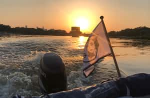 imagem n.4 de Varsóvia: Cruzeiro ao pôr do sol no rio Vístula com bebida de boas-vindas atividade em Voivodia da Mazóvia, carregada pelo fornecedor