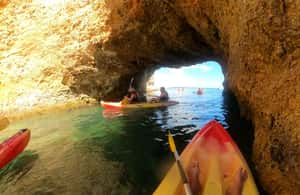 imagem n.4 de Passeio Privado de Barco e Caiaque com Aventura de Snorkeling (Alvor) atividade em Alvor, carregada pelo fornecedor