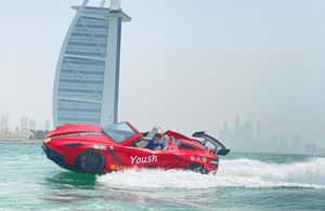 Immagine nº 4 di Dubai: Tour in auto a reazione di 30 minuti del Burj Al Arab con gelato attività a Dubai, caricata dal fornitore