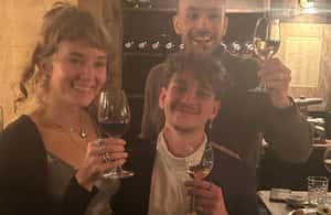 imagem n.4 de Colónia-Nippes: Prova de vinhos gourmet com prato de queijos atividade em Colônia, Alemanha, carregada pelo fornecedor