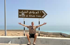 Immagine nº 3 di Le gemme nascoste dell'Oman: Wadi Shab e Bimmah Sinkhole attività a Regione al-Sharqiyya, caricata dal fornitore