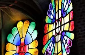 imagem n.3 de Destaques Visita guiada à Cripta de Gaudí e à Colónia Güell atividade em Barcelona, carregada pelo fornecedor