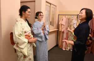 obrázek č.3 aktivity Osaka: Čajový obřad, kaligrafie a kimono. v destinaci Osaka, nahraný poskytovatelem aktivity