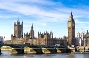 bild nr.3 av London: Londons torn, Themsenbåt och vaktavlösning aktivitet i London, uppladdad av arrangören