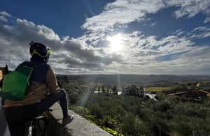 imagen n.º 4 de Chianti: tour en bicicleta eléctrica con visita al castillo y cata de vinos actividad en Siena, subida por el proveedor