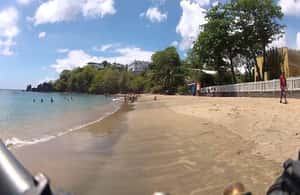 Image N°4 de Saint-Vincent : Randonnée à La Soufrière avec option plage en villa activité à Saint-Vincent-et-les-Grenadines, publiée par le prestataire