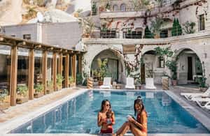 imagem n.4 de Antalya: Visita guiada de 2 dias à Capadócia com opção de hotel numa gruta atividade em Kaymakli, carregada pelo fornecedor