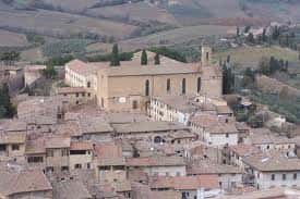 Immagine nº 3 di Tour di un giorno di Siena e San Gimignano e degustazione di vini da Roma attività a Siena, caricata dal fornitore