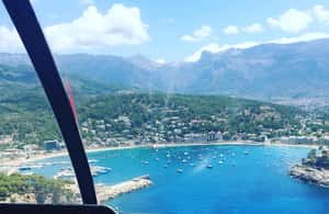 bild nr.4 av Mallorca: Upplevelse med helikoptertur i natursköna omgivningar aktivitet i Palma de Mallorca, uppladdad av arrangören