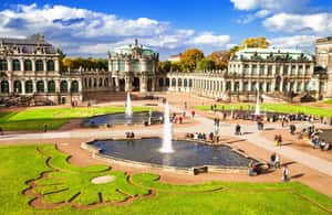 รูปภาพที่ 3 จาก จากปรากไปยังเมืองเก่าเดรสเดน, Zwinger และ Frauenkirche โดยรถยนต์ กิจกรรมใน เดรสเดน อัปโหลดโดยซัพพลายเออร์