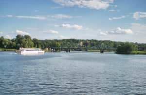 image n.3 of Potsdam: Palace Tour by Boat activity in Potsdam, uploaded by supplier