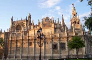 Seville: Cathedral, Giralda & Alcazar Entry With Guided Tour