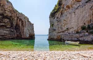 bild nr.4 av Från Omis: Blue Cave & 5 Island Speedboat Tour aktivitet i Dalmatien, uppladdad av arrangören