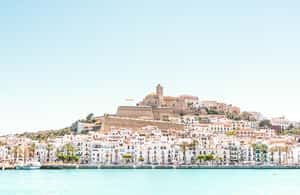 Image N°4 de IBIZA : Excursion en catamaran à illetas 4h activité à Îles Baléares, publiée par le prestataire