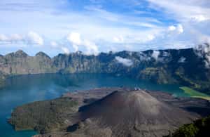 slika št. 3 aktivnosti 2-dnevni pohod na goro Rinjani do roba kraterja Senaru na destinaciji Zahodna Nusa Tenggara, naložil dobavitelj