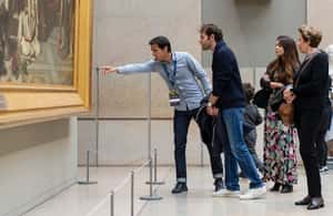 Image N°4 de Centre-ville de Paris avec Notre-Dame et le Louvre Semi-privé 8 personnes activité à Paris, publiée par le prestataire