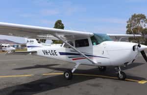 image n.3 of Hobart: Introductory Flying Lesson activity in Hobart, uploaded by supplier