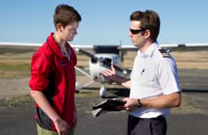 image n.4 of Hobart: Introductory Flying Lesson activity in Hobart, uploaded by supplier