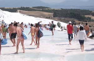 bild nr.4 av Från Kusadasi och Selcuk: Pamukkale och Hiearapolis Tour aktivitet i Pamukkale, uppladdad av arrangören