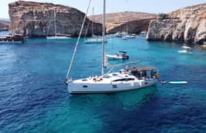 bild nr.4 av Från Valletta: Heldags privat charter på en segelbåt aktivitet i Malta, uppladdad av arrangören