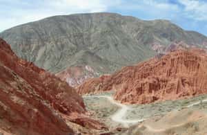 imagem n.3 de De Salta: viagem guiada de 2 dias a Cachi e Salinas Grandes atividade em Província de Salta, carregada pelo fornecedor